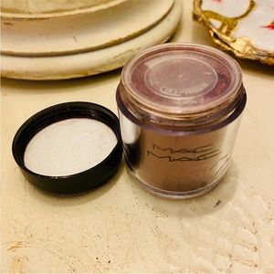 MAC Pigment in ✨COPPERBEAM✨